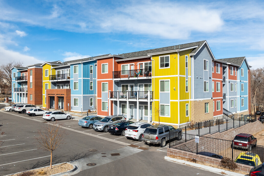 University Flats in Greeley, CO - Building Photo