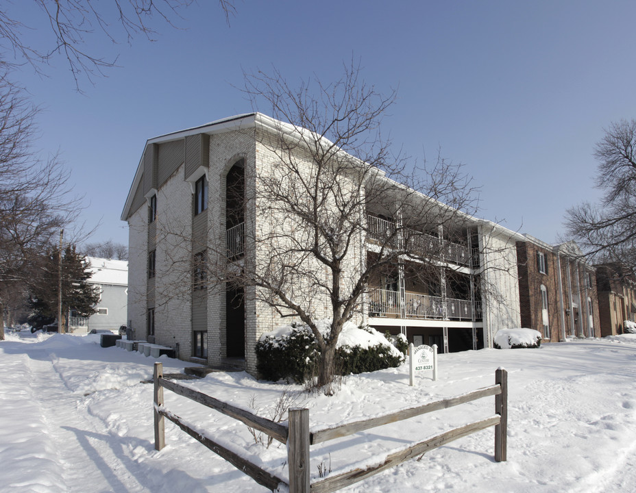 1110 F St in Lincoln, NE - Foto de edificio