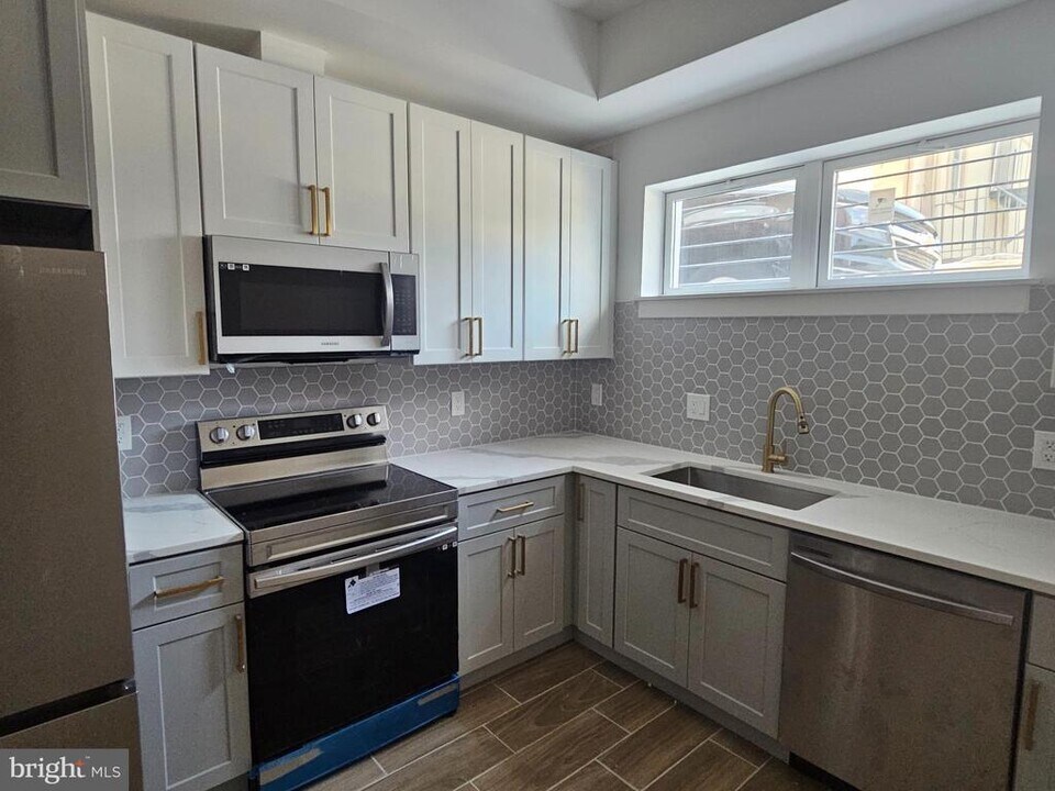 2230 Nicholson St SE in Washington, DC - Building Photo