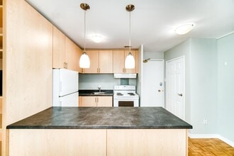 1545-1545 Oxford St in Halifax, NS - Building Photo - Building Photo