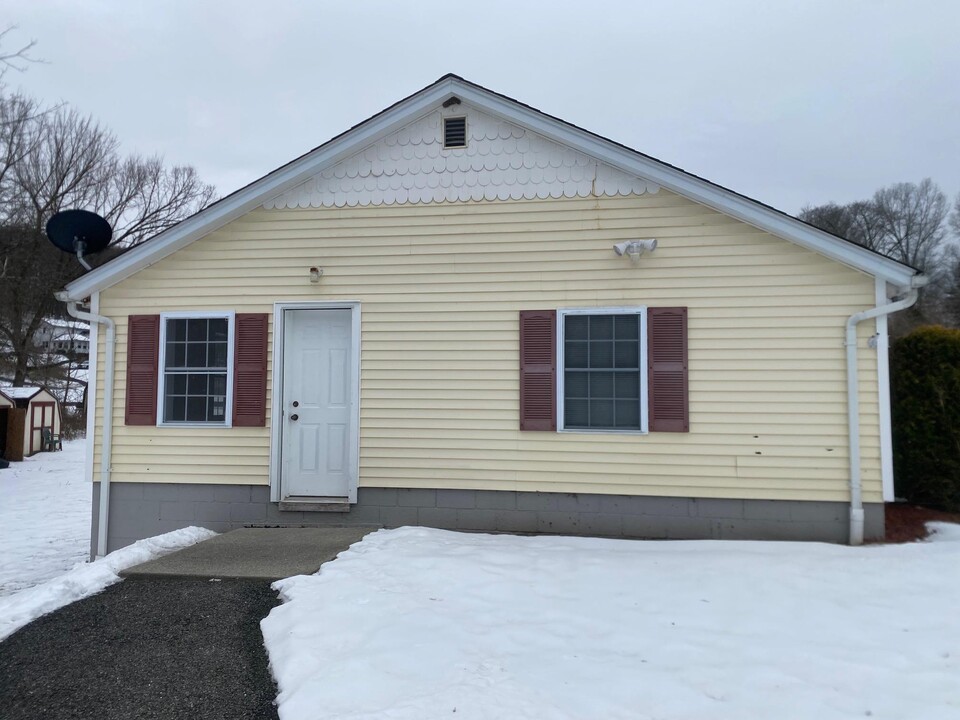 92 Union School Rd in Montgomery, NY - Building Photo