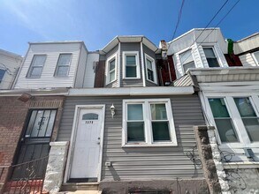7275 Saybrook Ave in Philadelphia, PA - Building Photo - Building Photo