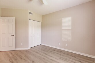 27430 Palmesta Circle in Bonita Springs, FL - Building Photo - Building Photo