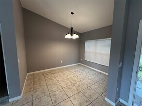 3606 Sail Harbor Drive in Kissimmee, FL - Foto de edificio - Building Photo