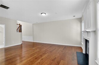 1386 Bellsmith Dr in Roswell, GA - Building Photo - Building Photo