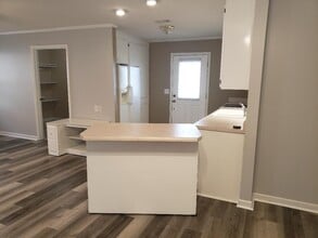 110 James St in Ozark, AL - Building Photo - Building Photo