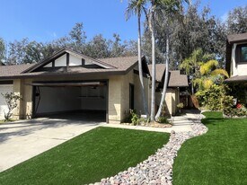 2144 Greencrest Dr in El Cajon, CA - Building Photo