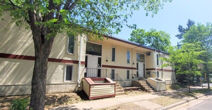 135 Seymour Avenue SE in Minneapolis, MN - Building Photo - Interior Photo