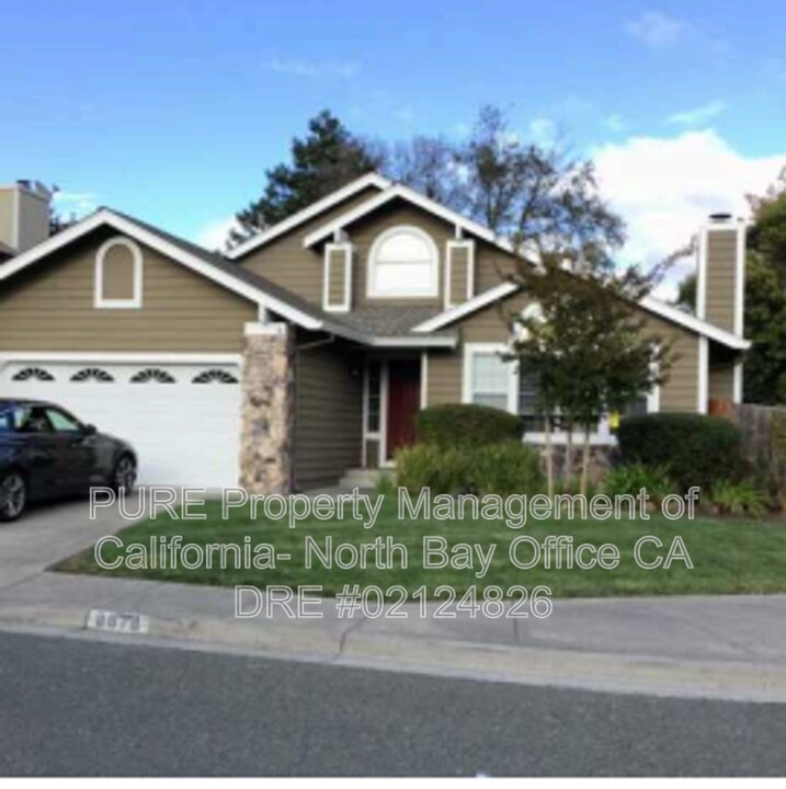 8878 Lebec Ln in Cotati, CA - Building Photo
