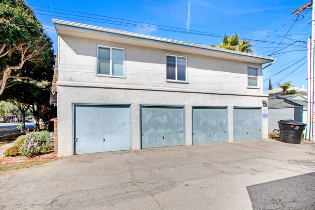 2601 14th St in Santa Monica, CA - Building Photo - Building Photo