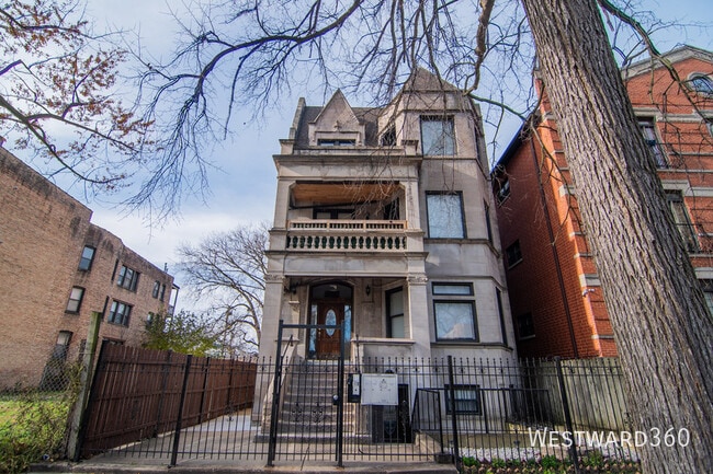 property at 5172 S Michigan Ave