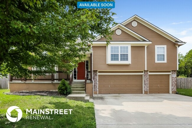 property at 16423 Richmond Ct