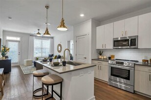 300 Prominence Point Pkwy in Canton, GA - Building Photo