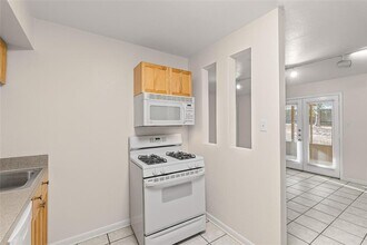 2800 Westhill Dr in Austin, TX - Building Photo - Building Photo