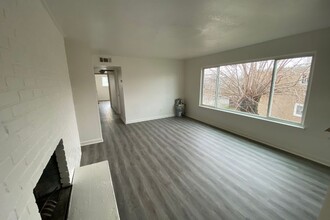 5644 Odea Dr in Sacramento, CA - Foto de edificio - Building Photo