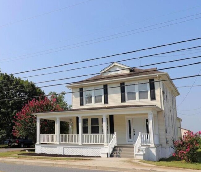 500 Academy St Rentals in Hurlock, MD