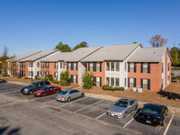 Parkway Place in Columbus, GA - Building Photo - Building Photo