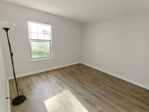 1150 Collier Rd NW, Unit Collier Green in Atlanta, GA - Building Photo - Building Photo