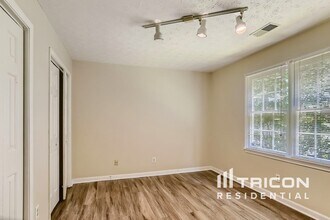 1545 Glenfield Dr in Lawrenceville, GA - Building Photo - Building Photo