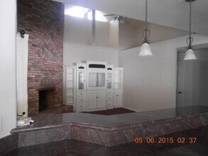 11717 Palm Ave in Bakersfield, CA - Foto de edificio - Building Photo