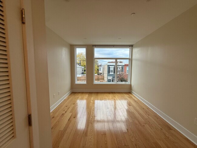 1259 N 23rd St, Unit 2 in Philadelphia, PA - Building Photo - Building Photo