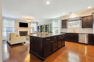 111 Ocracoke Ln in Hilton Head Island, SC - Building Photo - Building Photo