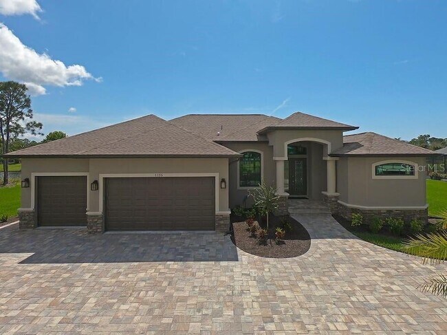 property at 1125 Rotonda Cir