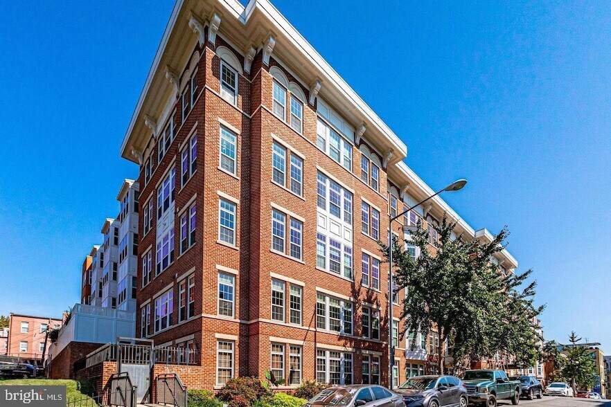 1451 Belmont St NW, Unit 202 in Washington, DC - Building Photo