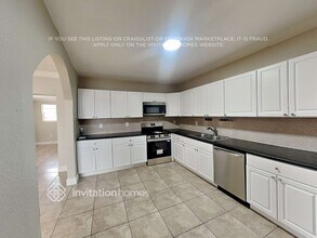 5354 W 7th Ave in Hialeah, FL - Building Photo - Building Photo