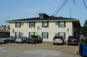 1348 Lake Ave in Metairie, LA - Building Photo - Building Photo