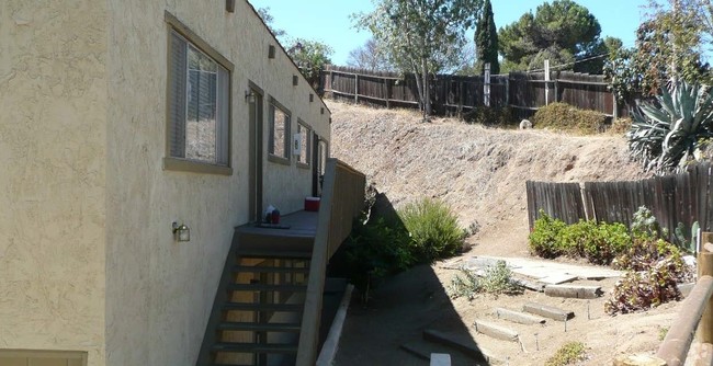 703 Windsor Ct in Vista, CA - Building Photo - Building Photo