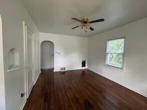 640 Kern St in Waterloo, IA - Building Photo - Building Photo