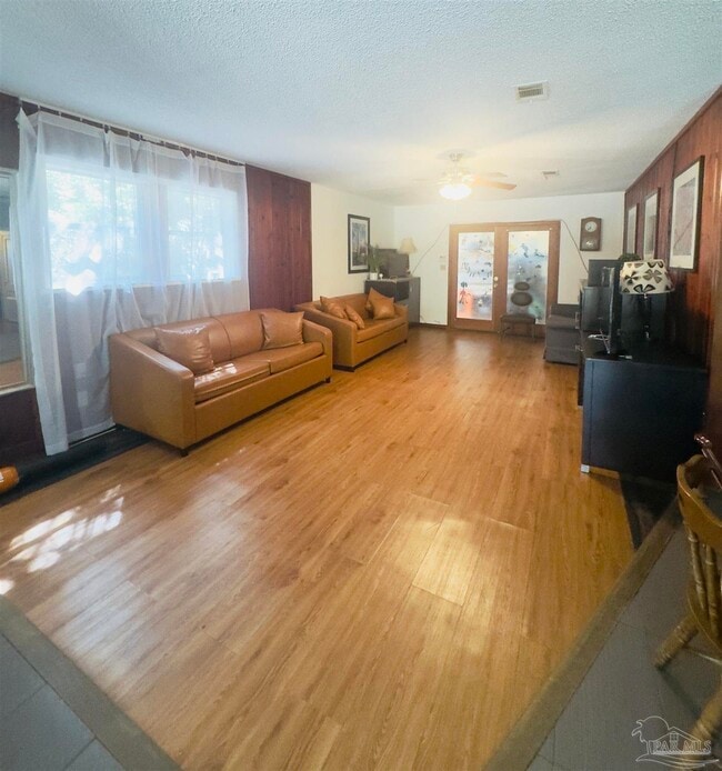 581 Calhoun Ave in Pensacola, FL - Building Photo - Building Photo