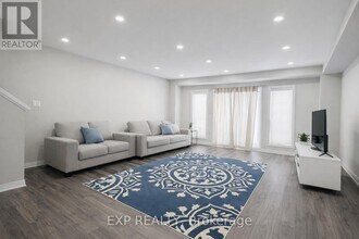 175 S Creek Dr in Kitchener, ON - Building Photo - Building Photo