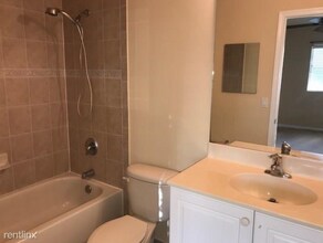 2725 SW 82nd Ave in Miramar, FL - Building Photo - Building Photo