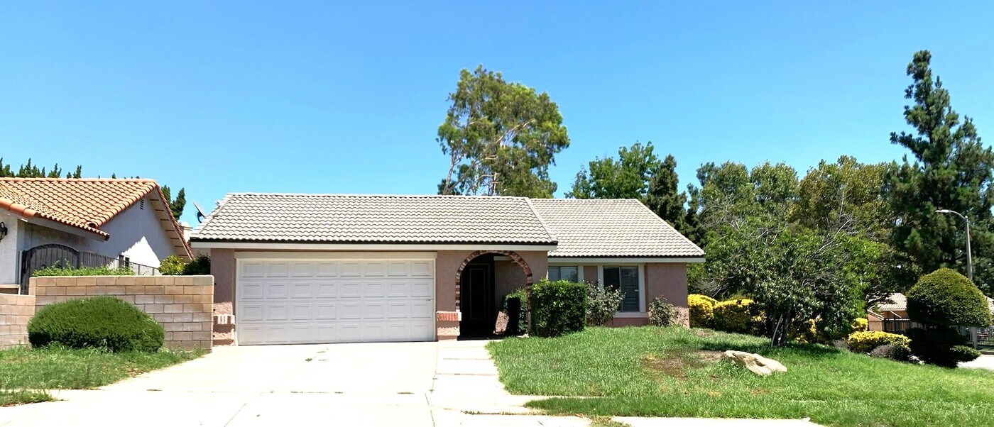 6289 Valinda Ave in Rancho Cucamonga, CA - Building Photo