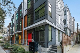 762 Belmont Pl E, Unit GO ID1036001P in Seattle, WA - Building Photo - Building Photo