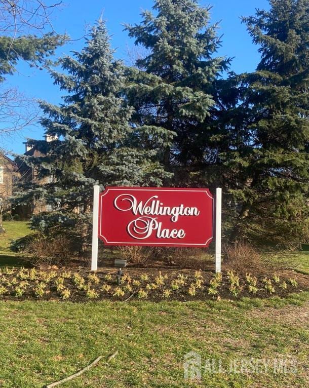 property at 604 Wellington Pl