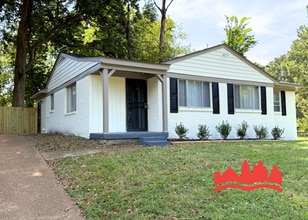 2463 Brewster Ave in Memphis, TN - Building Photo - Building Photo