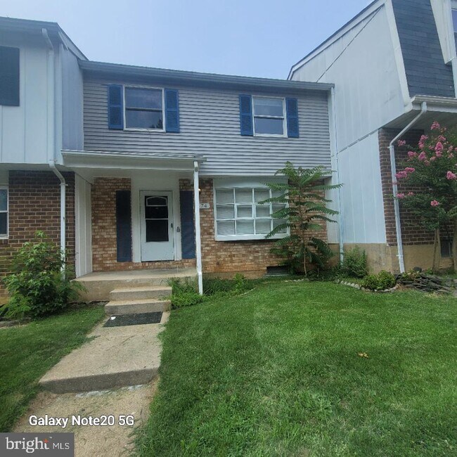 property at 474 Norvelle Ct