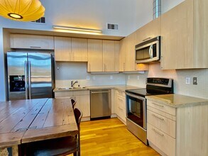 88 Bush St in San Jose, CA - Building Photo - Building Photo