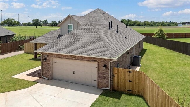 1504 Sandpiper Ln in Norman, OK - Building Photo - Building Photo