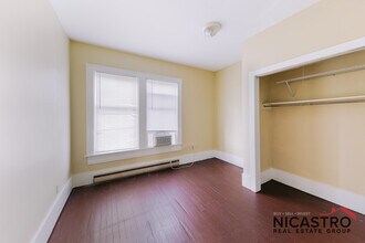 252 E Lane Ave in Columbus, OH - Building Photo - Building Photo