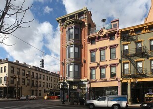 1201 Vine St in Cincinnati, OH - Building Photo - Building Photo