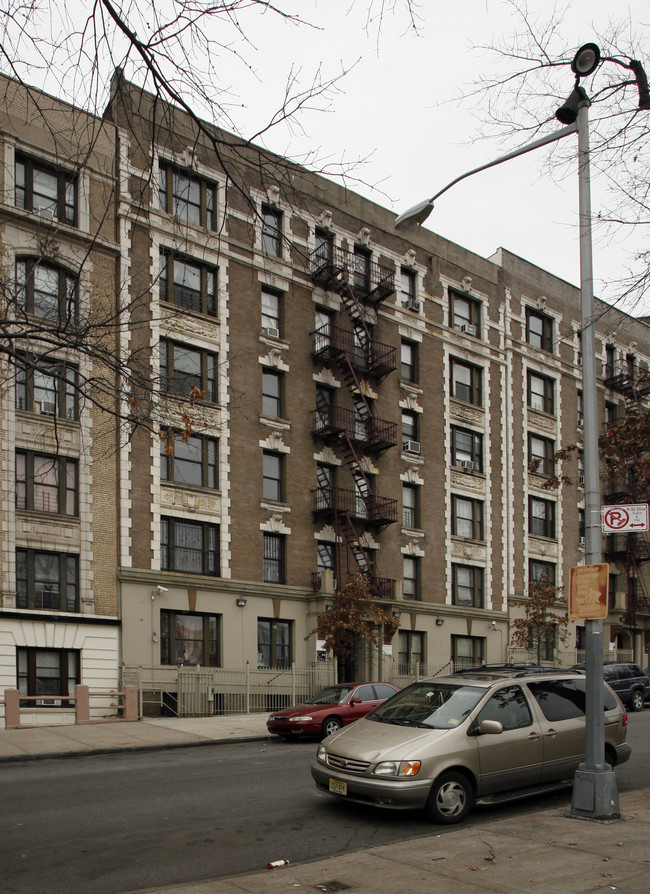 287 Edgecombe Ave in New York, NY - Foto de edificio - Building Photo