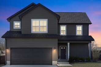 2433 Bucklin Dr in Clarksville, TN - Building Photo - Building Photo