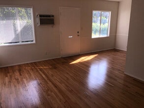 9701 National Blvd in Los Angeles, CA - Foto de edificio - Building Photo