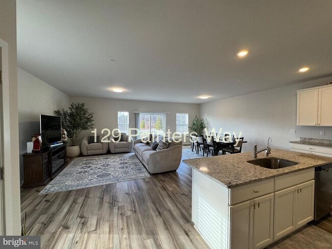 129 Painters Wy in Pottstown, PA - Building Photo - Building Photo