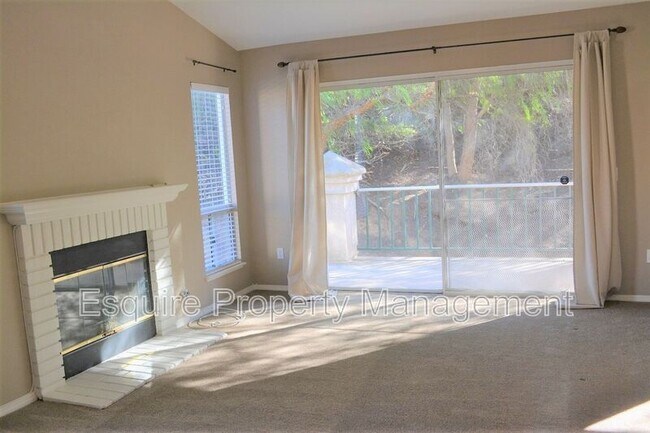 468 Shelburne Ln in Simi Valley, CA - Building Photo - Building Photo