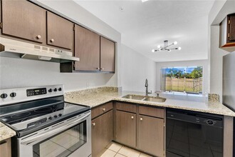 13839 Fairway Island Dr in Orlando, FL - Building Photo - Building Photo